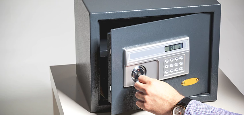 Jewelry Safe Unlocking Service in Hanford, California