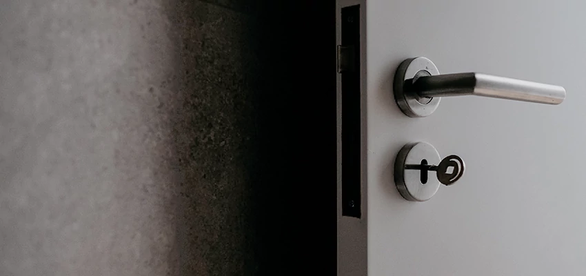 Front Door Handle Repair And Installation in Hanford, CA